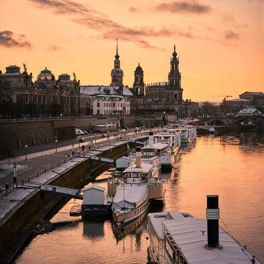 Blick über Dresden und Elbe