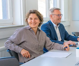 Kollegen am Konferenztisch